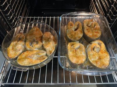 Lašišų steikai apelsinų marinate Žingsnis 5