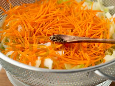 Sūdyta kopūstai sūryje Žingsnis 4