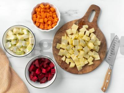 Daržovių troškinys su burokėliais Žingsnis 1