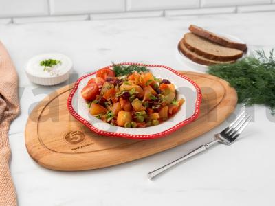 Daržovių troškinys su burokėliais pagrindine nuotrauka