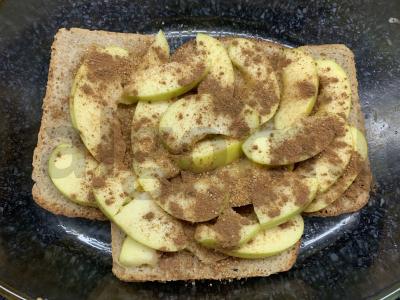 Duonos apkepas su obuoliais Žingsnis 5