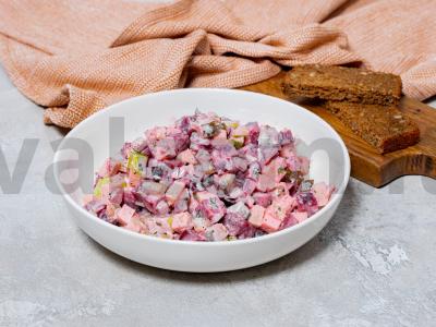 Švediškas burokėlių salotas pagrindine nuotrauka