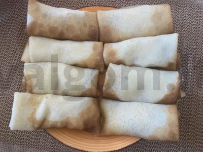 Blynai, įdaryti svogūnais ir kiaušiniais pagrindine nuotrauka