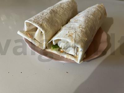 Sultinga šašlykinė su marinuota vištiena pagrindine nuotrauka