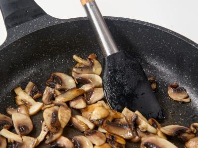 „Lizdai“ su vištiena ir grybais Žingsnis 2