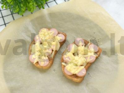 Karšti sumuštiniai su dešrelėmis ir barbekiu padažu orkaitėje Žingsnis 4