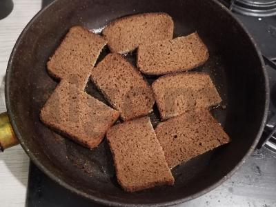 Sumuštiniai su šprotais „Borodino“ Žingsnis 2