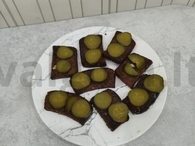 Sumuštiniai su šprotais „Borodino“ Žingsnis 6