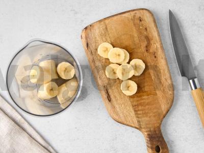 Paprastas braškių smoothie dubuo Žingsnis 2