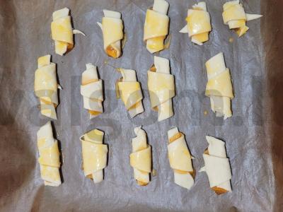 Kvapnūs rageliai su abrikosų džemu Žingsnis 4