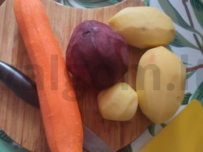 Borsčas vištienos sultinyje „Žiema-šaltis“ Žingsnis 3