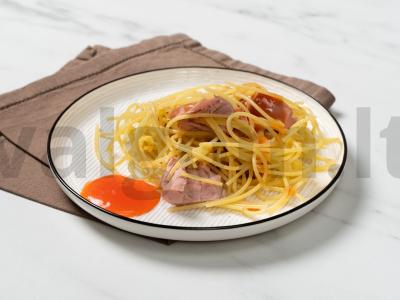 Spagečiai su dešrelėmis pagrindine nuotrauka