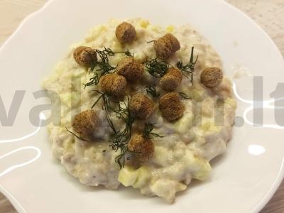 Avižinė košė su agurku ir grietine pagrindine nuotrauka