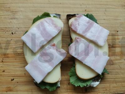 Sumuštiniai su rūkytu sūriu ir šonine Žingsnis 5