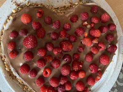 Uogų tortas su šokoladiniu biskvitu Žingsnis 7