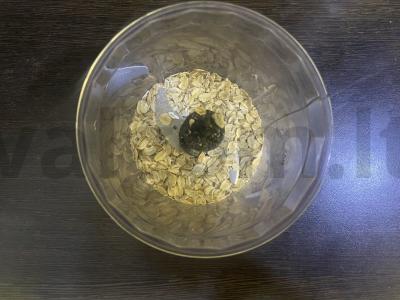 Avižiniai blynai iš trijų naudingų ingredientų Žingsnis 1