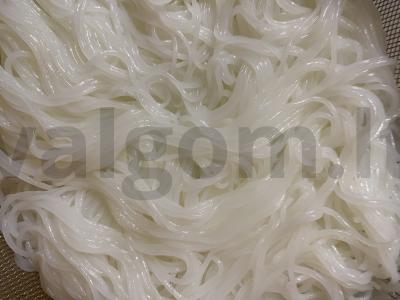 Keptos vištienos salotos su funčozomis ir daržovėmis Žingsnis 4