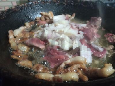 Kepta bulvytė su vištienos kepenėlėmis Žingsnis 2