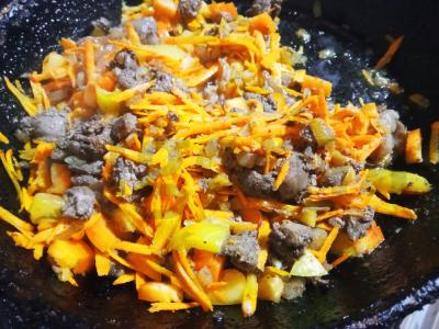 Kepta bulvytė su vištienos kepenėlėmis Žingsnis 3