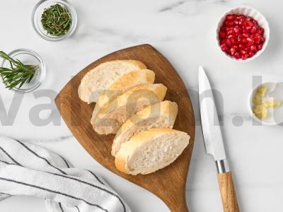 Krostinai su plakta feta, granatu ir žolelėmis Žingsnis 1