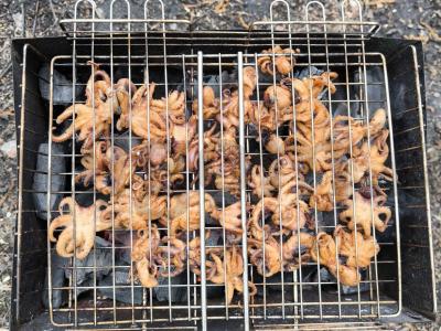 Kepti mini kalmarai ant grotelių Žingsnis 4