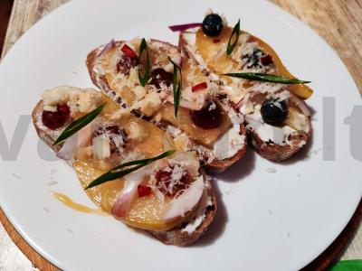 Sumuštinis „Aštri kriaušė“ pagrindine nuotrauka