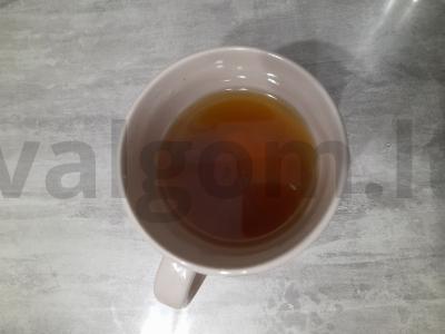 Žolelių arbata su uogomis ir medumi Žingsnis 8