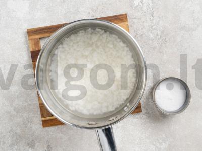 Greita ryžių ir tuno apkepas Žingsnis 1