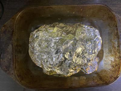 Kepta kiaulienos kaklasvorys su pomidorais ir sūriu brūkšnių padaže Žingsnis 6