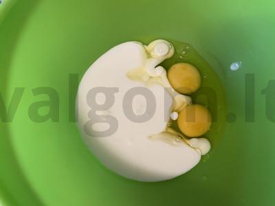 Vafliai su tarkuotu sūriu Žingsnis 1