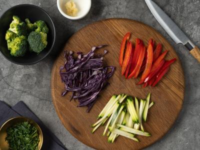 Daržovių ir rudųjų ryžių stir-fry Žingsnis 2