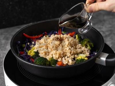 Daržovių ir rudųjų ryžių stir-fry Žingsnis 5