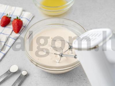 Greitas braškių pyragas Žingsnis 2