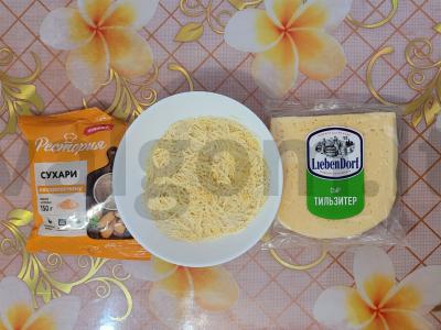 Švelnūs vištienos strypai su džiūvėsėlių ir sūrio apvalkalu Žingsnis 3