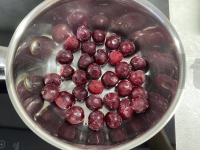 Šviežių vyšnių kisielius Žingsnis 1