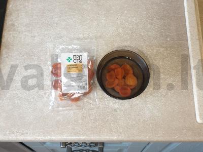 Kompotas su džiovintomis abrikosais ir obuoliais Žingsnis 2