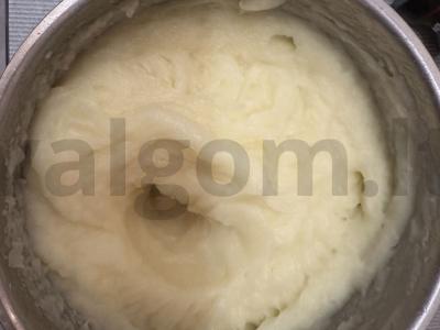 Bulvių košė su sviestu ir pienu Žingsnis 5