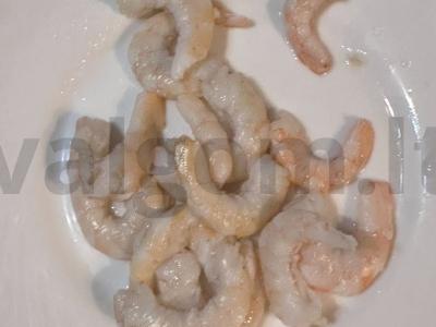 Traškios krevetės paniruotėje, kepamos augaliniame aliejuje Žingsnis 1
