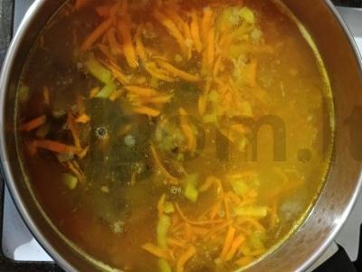 Sriuba su miško grybais pietums Žingsnis 8