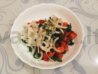 Salotas su rukola ir pomidorais Žingsnis 4