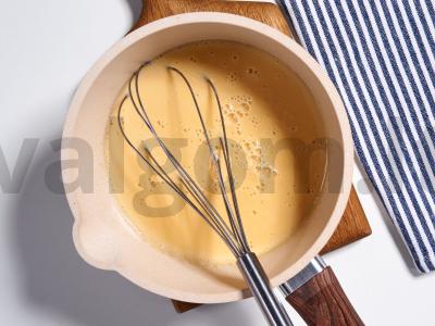 Naujametinė pudinga su karamelėmis ir avietėmis Žingsnis 4