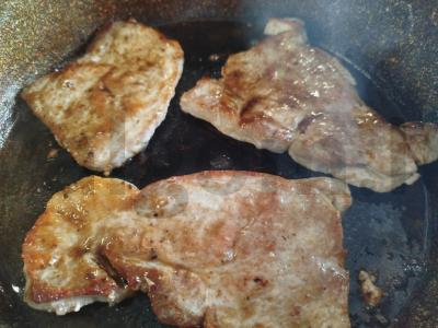 Kiaulienos šnicelis su daržovėmis Žingsnis 11