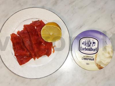 Brusketa su lašiša ir sūdyto sūrio „Gausos sala“ Žingsnis 2