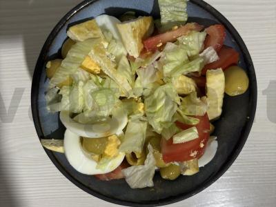 Lengvas salotas su keptu tofu Žingsnis 12