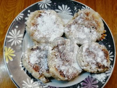 Varškėčiai su avižų sėlenomis pagrindine nuotrauka