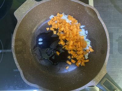 Perliniai kruopos su kiaulienos troškiniu Žingsnis 1