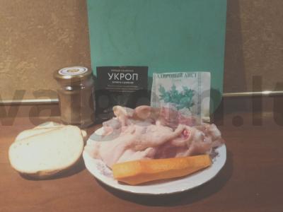 Dietinis sultinys su skrudintais duonos kubeliais Žingsnis 1