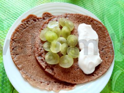 Šokoladiniai grikių blynai pagrindine nuotrauka