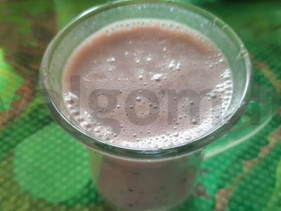 Grikių pieno kokteilis su mėlynėmis Žingsnis 3