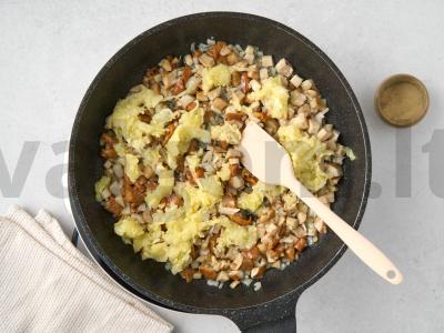 Cukinijų valtelės su grybais Žingsnis 4